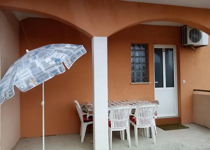 Vanja Skara Biograd