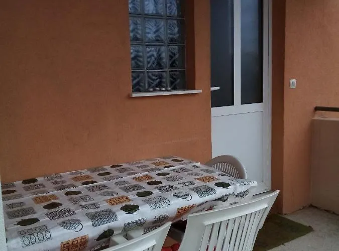 Vanja Skara Biograd *